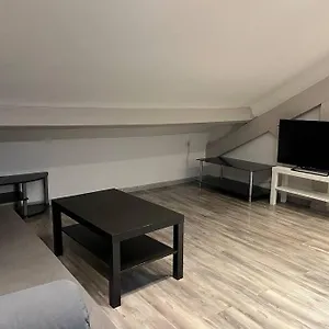  Appartement Duplex T2 A A 3min Arret Laplace Rer B France